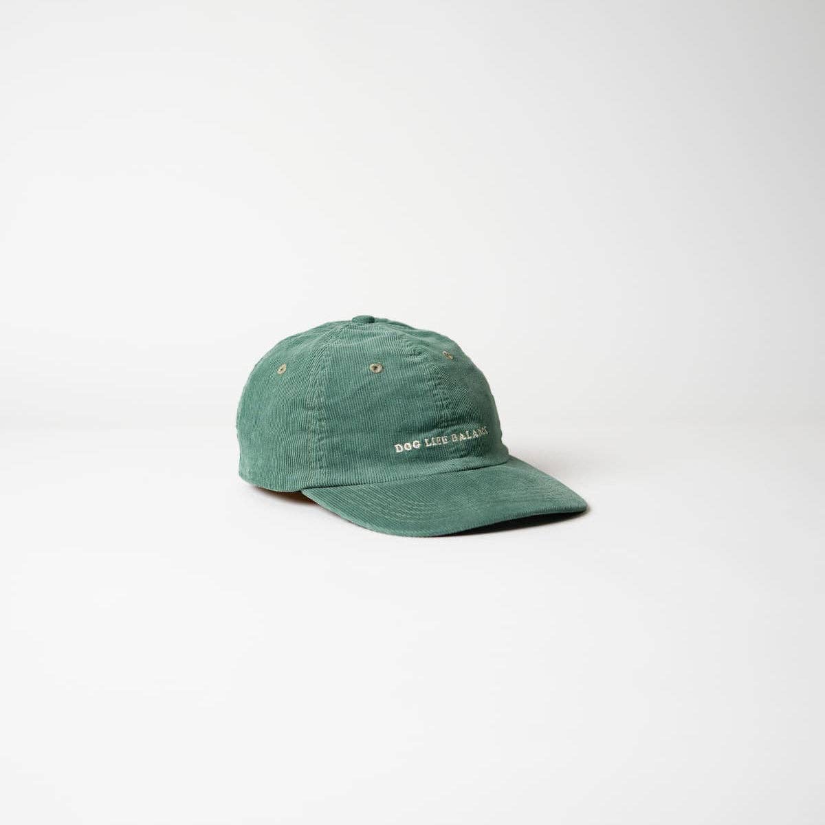 arrel - responsible apparel - Dog Life Balance Premium Cord Dad Cap - groen & crème