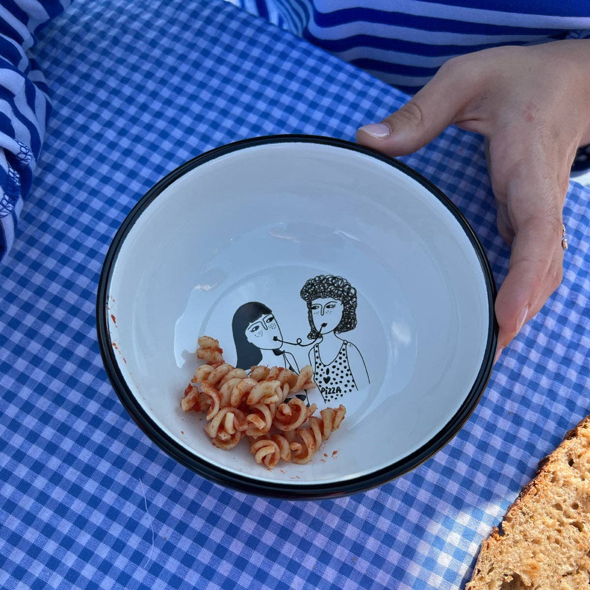helen b - Kom i love pizza