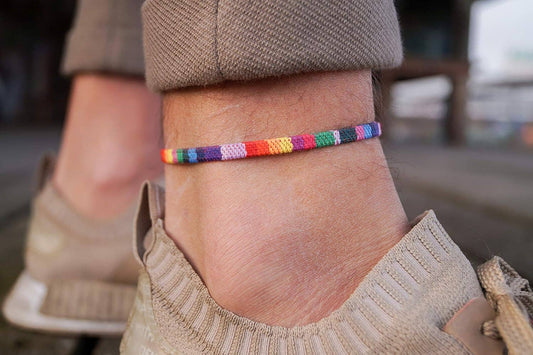 Made By Nami - Regenboog enkelbandje Pride