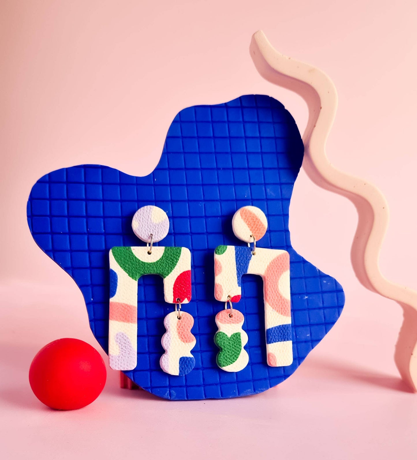 Mono - Handgemaakte patroon dopamine oorbellen van polymeerklei.: 10