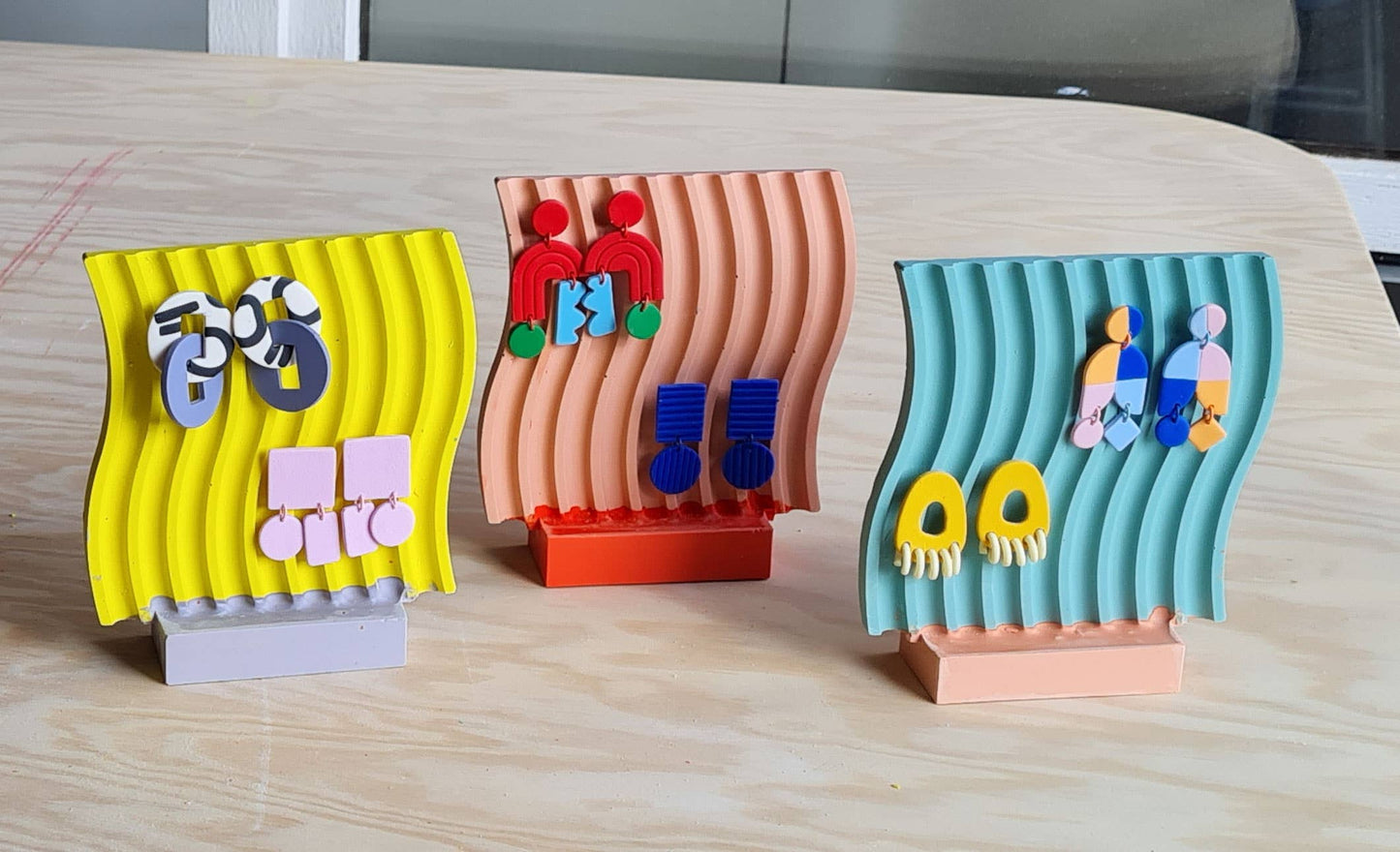 Mono - Oorbellen presentatie standaards voor Mono oorbellen
