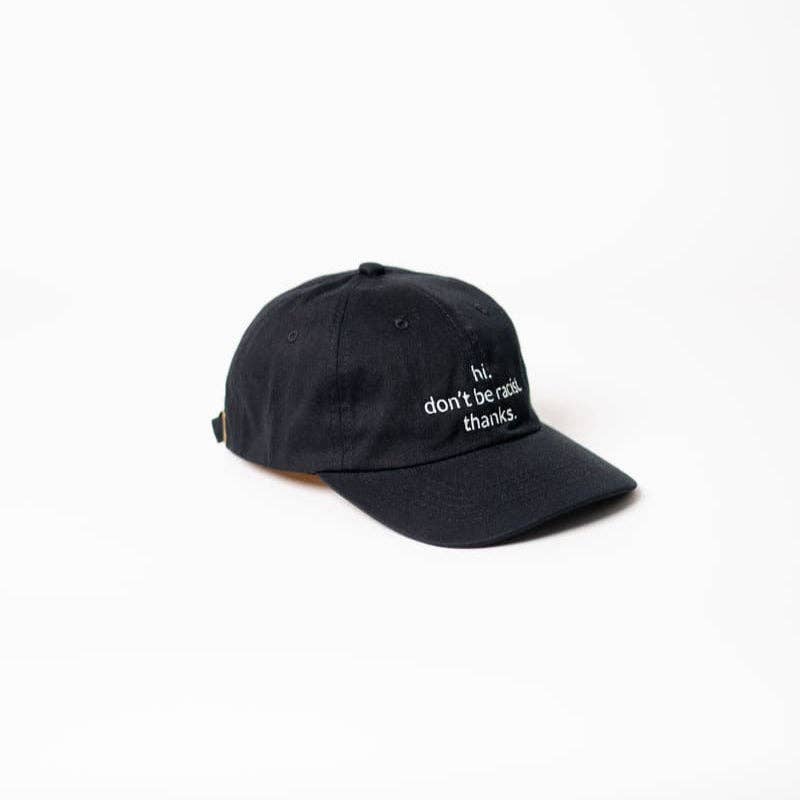 arrel - responsible apparel - Hoi. wees niet racistisch. bedankt. Premium Vaderpet - zwart & wit
