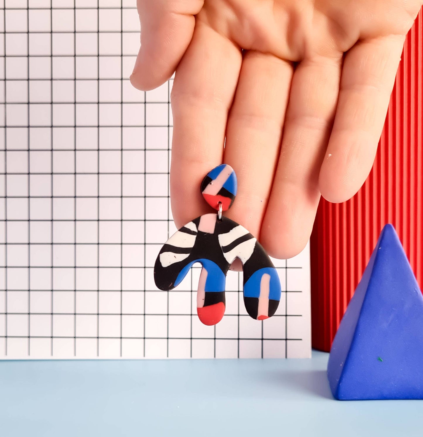 Mono - Zwarte en meerkleurige handgemaakte oorbellen van polymeerklei: 2