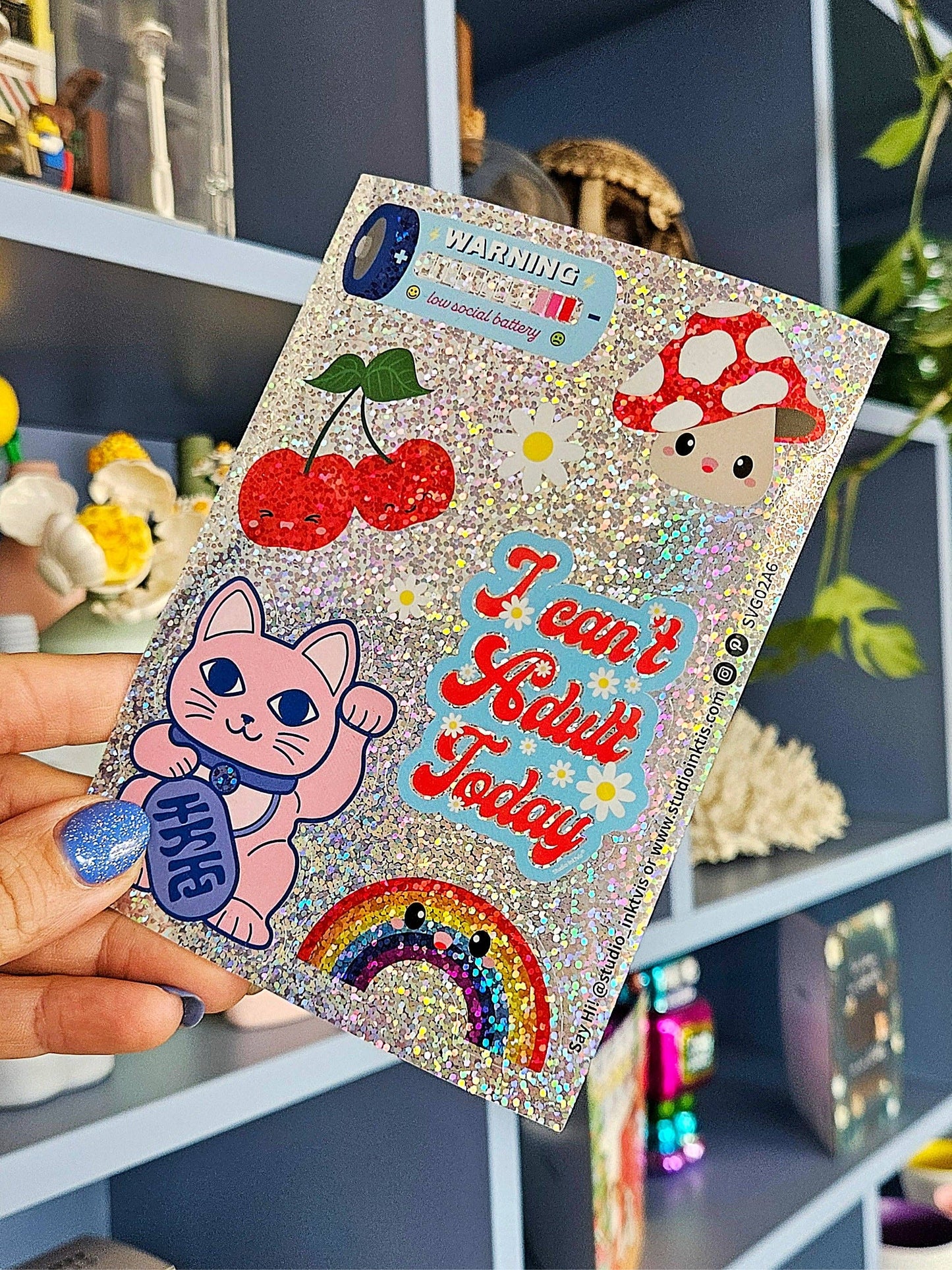 Studio Inktvis B.V. - Glitterstickervel Maneki Neko, bloemen en meer