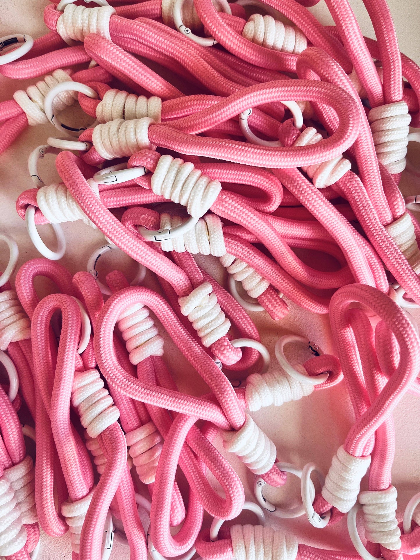 LEY! - Hangertje voor tas en sleutels - roze