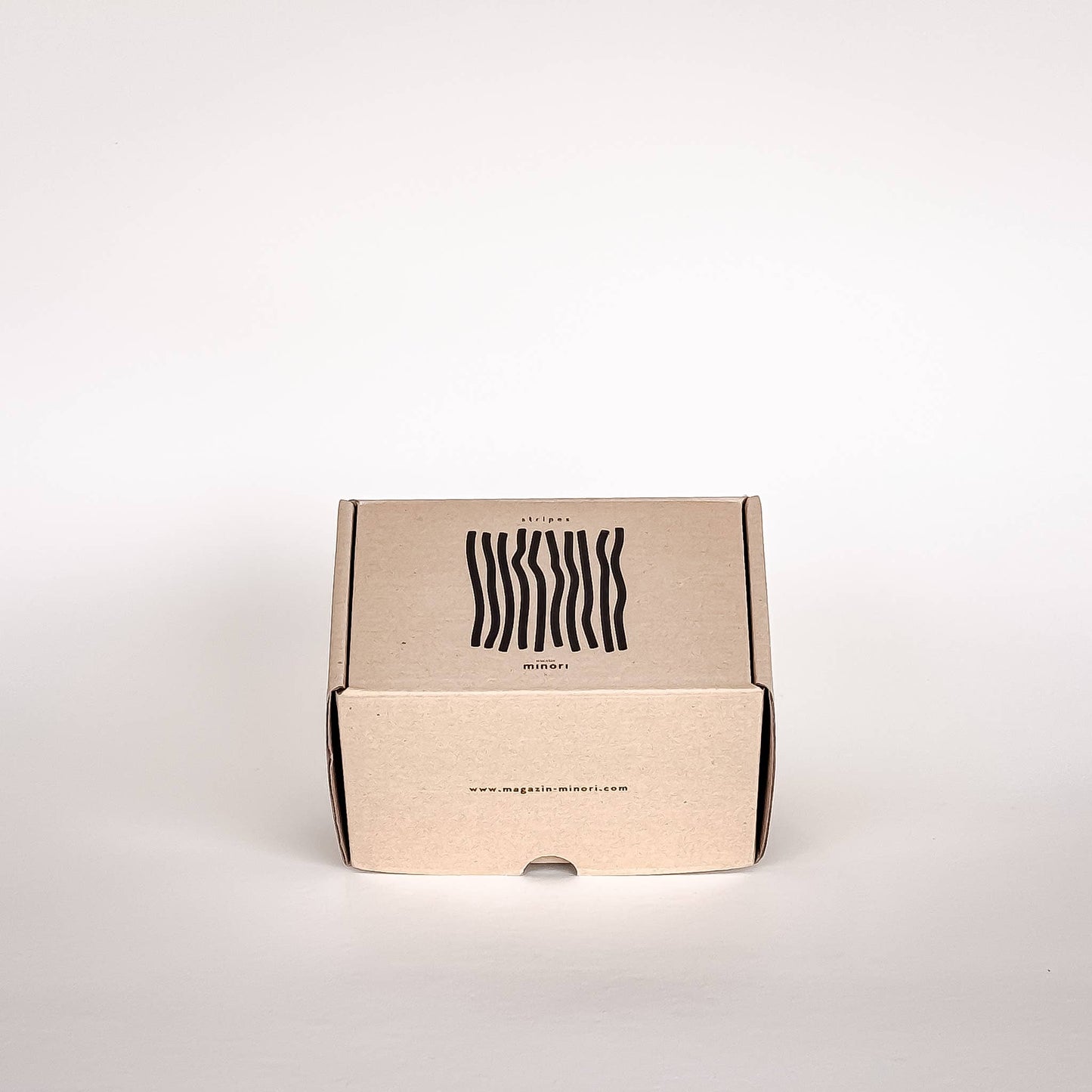 Magazin Minori - Beaker stripes - zee blauw