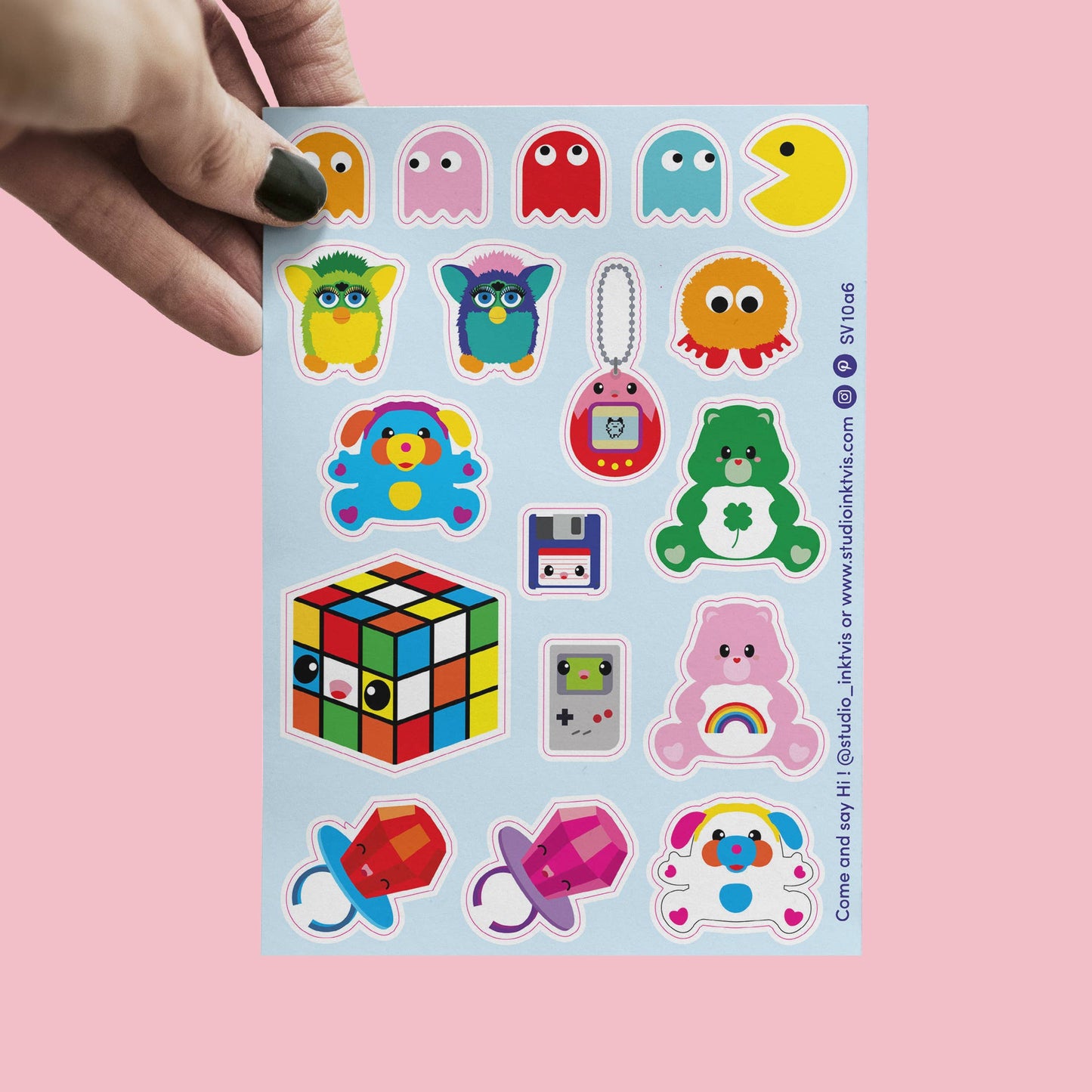 Studio Inktvis B.V. - Stickervel uit de jaren 80 en 90 met 18 vintage vinylstickers