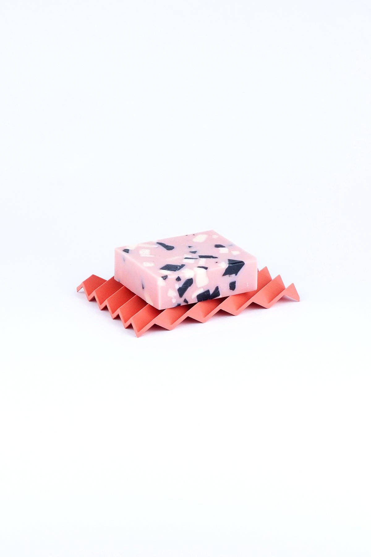 Coudre Berlin - Zeepbakje van gerecycled PET coral red cascade