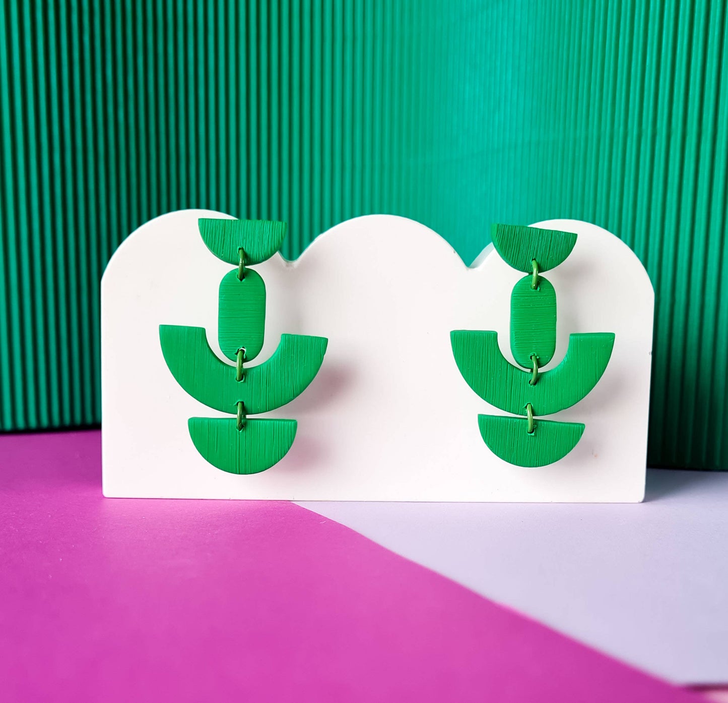 Mono - Handgemaakte oorbellen van polymeerklei | 3 kleuren: Fuchsia