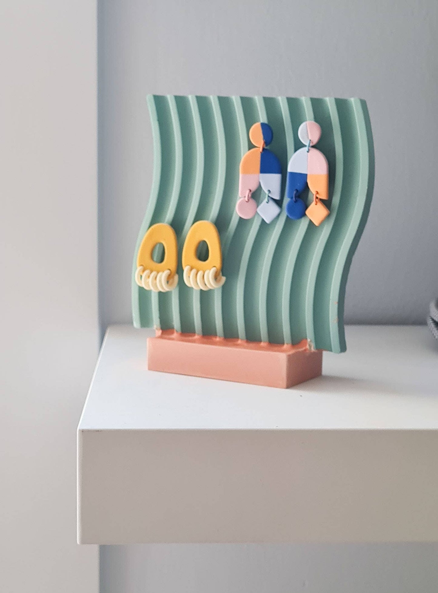 Mono - Oorbellen presentatie standaards voor Mono oorbellen