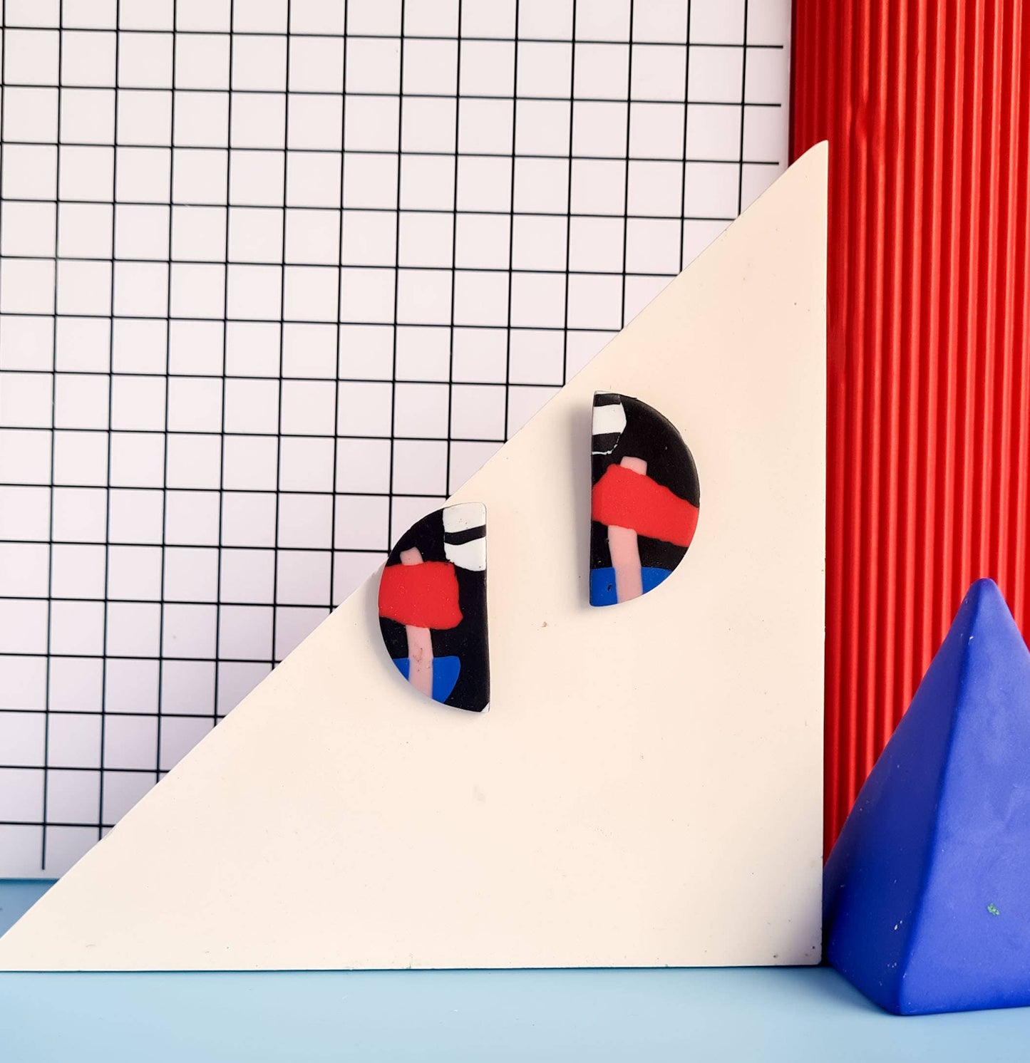 Mono - Zwarte en meerkleurige handgemaakte oorbellen van polymeerklei: 1
