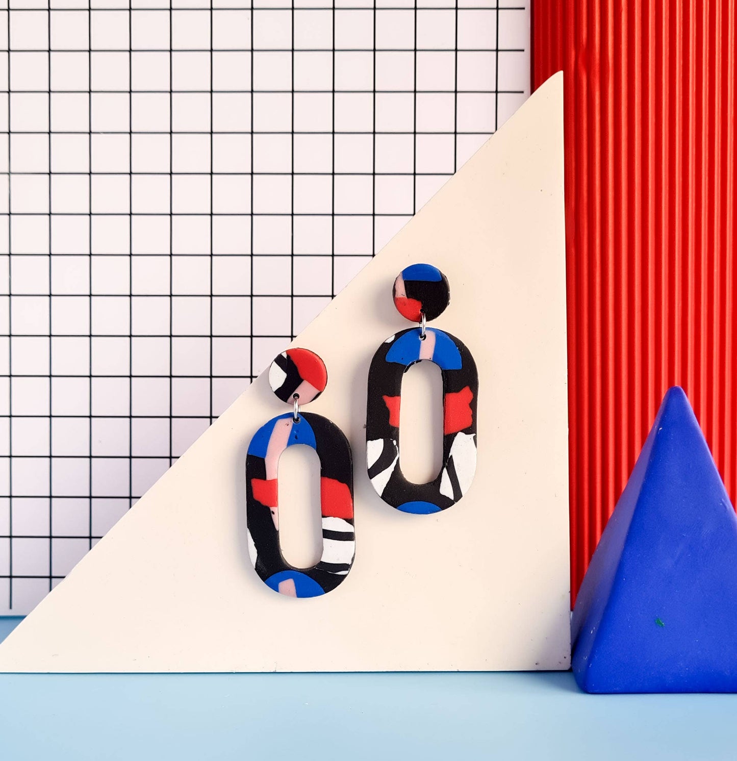 Mono - Zwarte en meerkleurige handgemaakte oorbellen van polymeerklei: 2