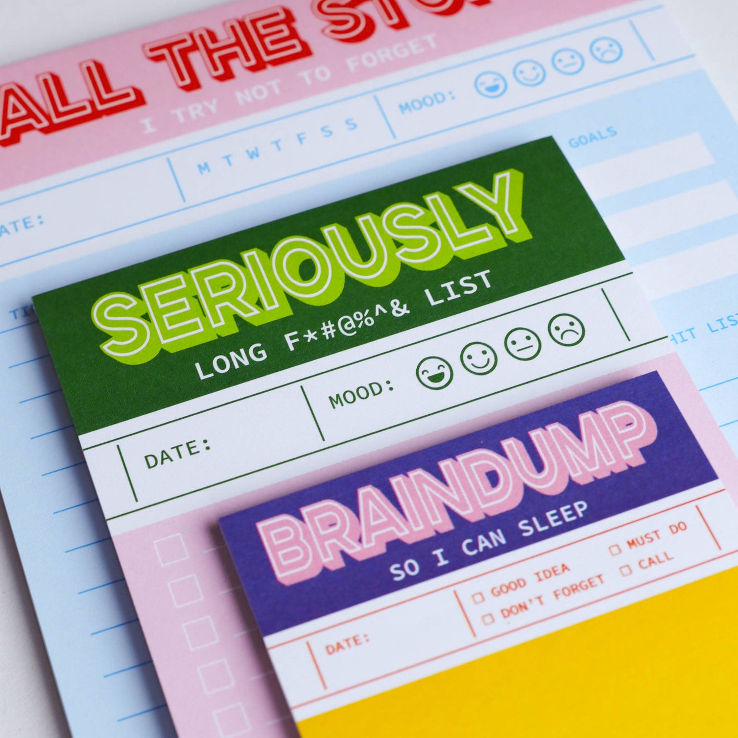 Studio Inktvis B.V. - Groen-roze grappig notitieblokje 'Seriously long funking to do list'