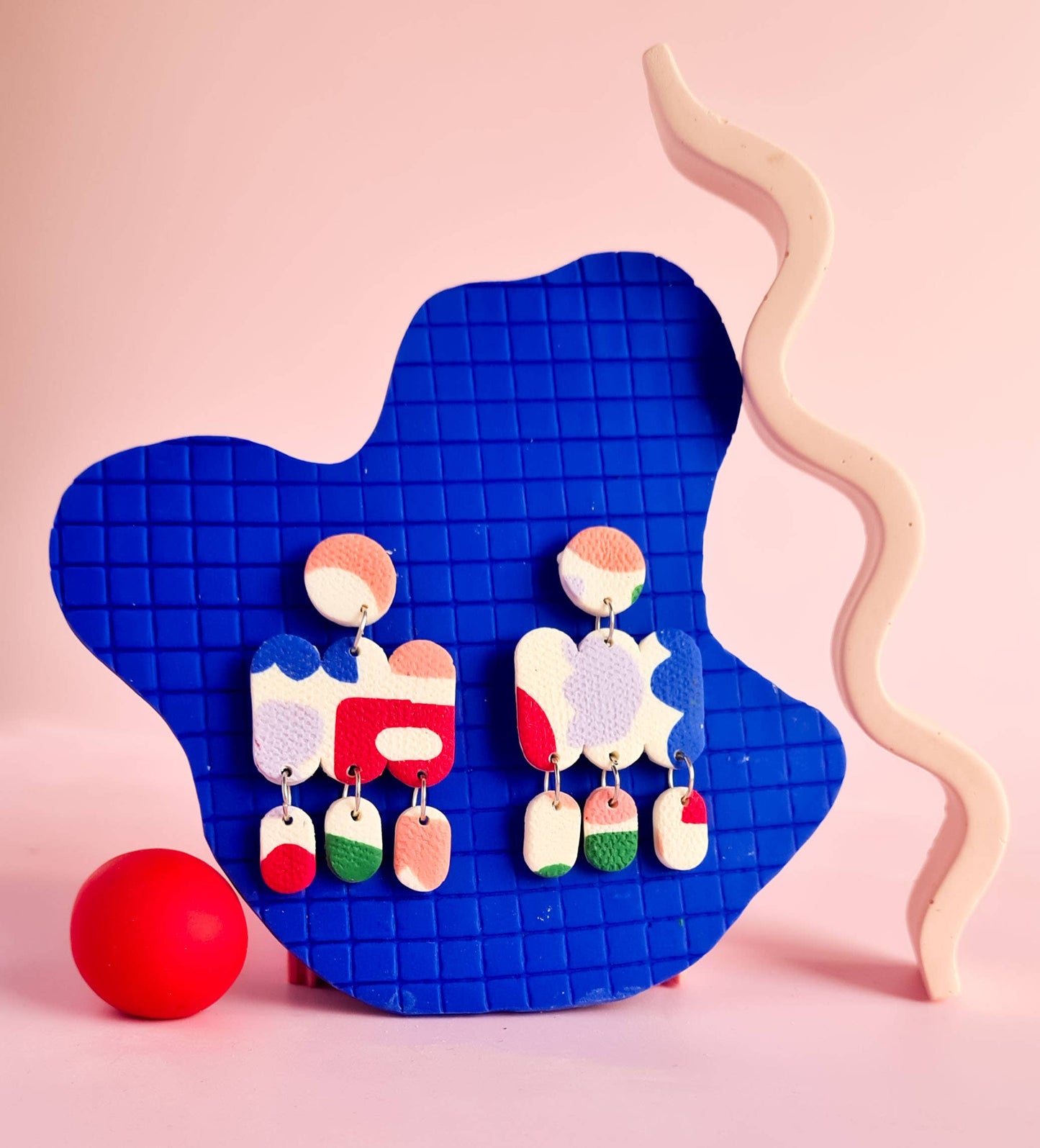 Mono - Handgemaakte patroon dopamine oorbellen van polymeerklei.: 10