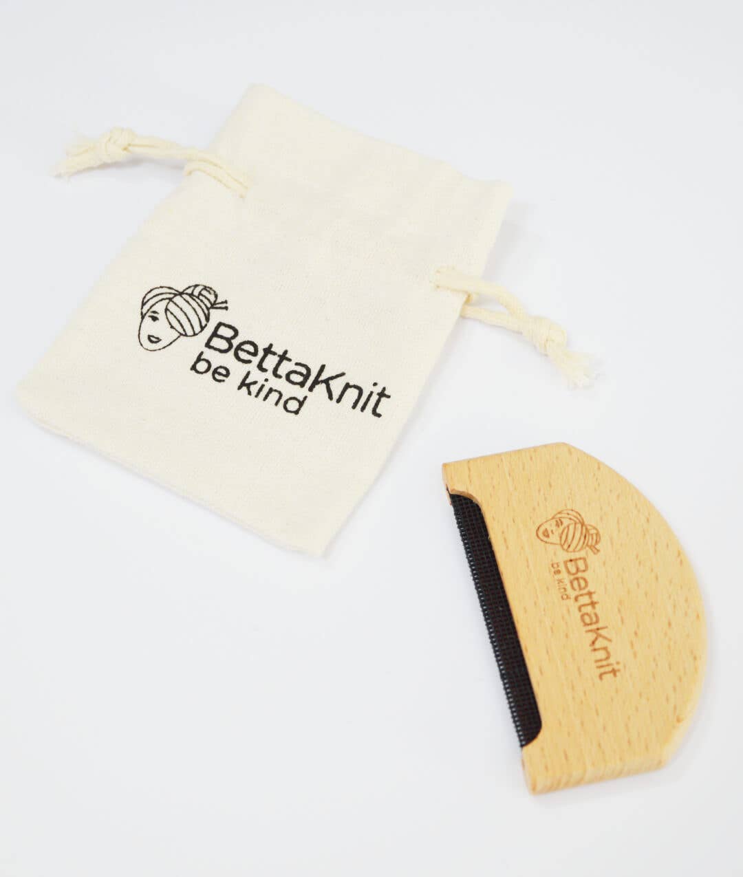 BettaKnit - Pillingborstel met houten plukkam en katoenen zakje