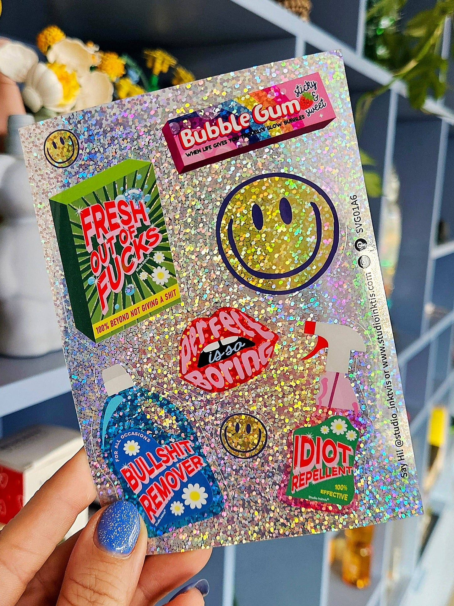Studio Inktvis B.V. - Glitterstickervel – Smiley & Sarcastische Uitspraken