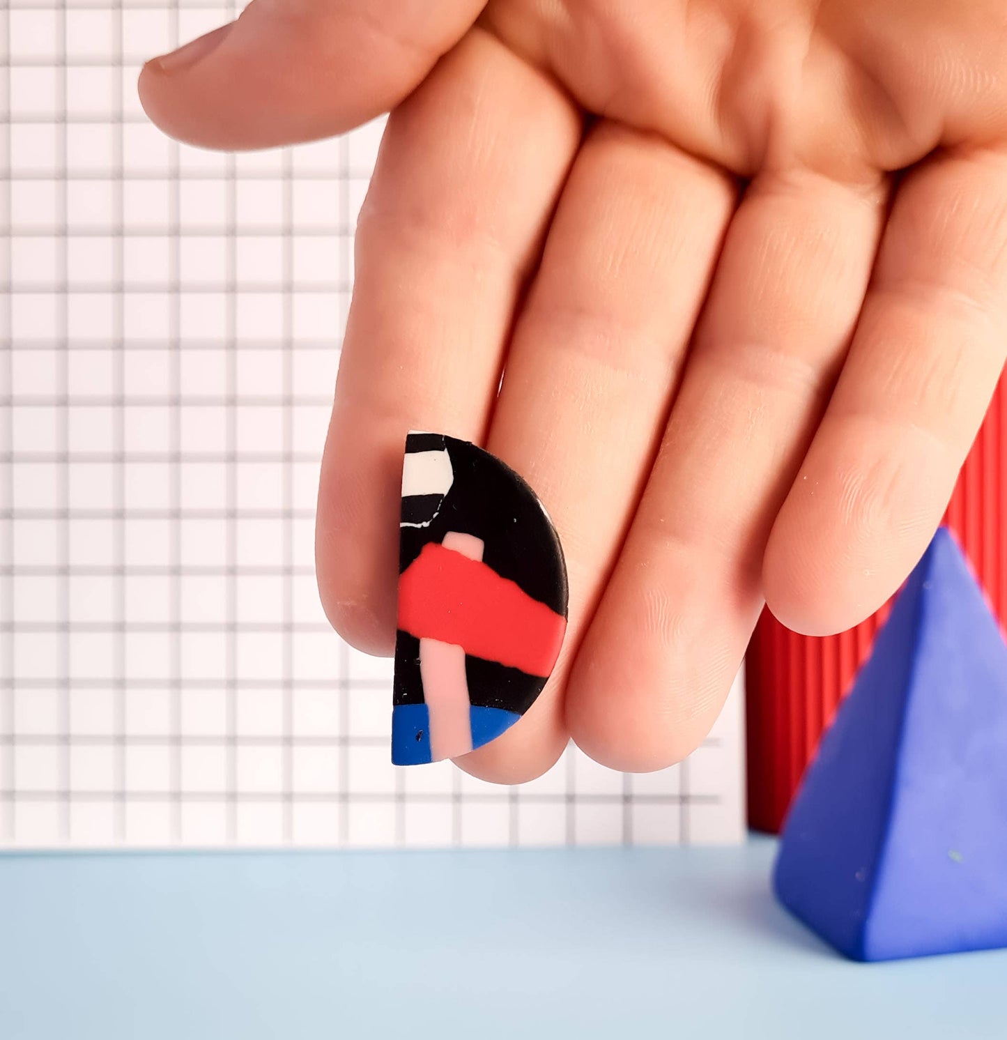 Mono - Zwarte en meerkleurige handgemaakte oorbellen van polymeerklei: 2