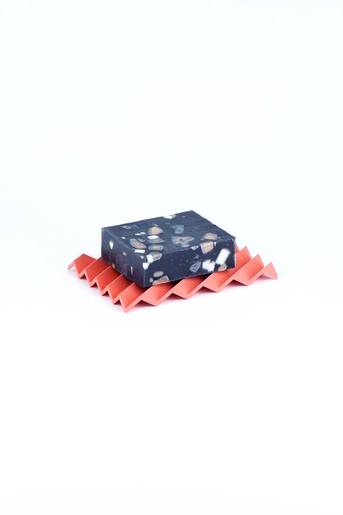 Coudre Berlin - Zeepbakje van gerecycled PET coral red cascade