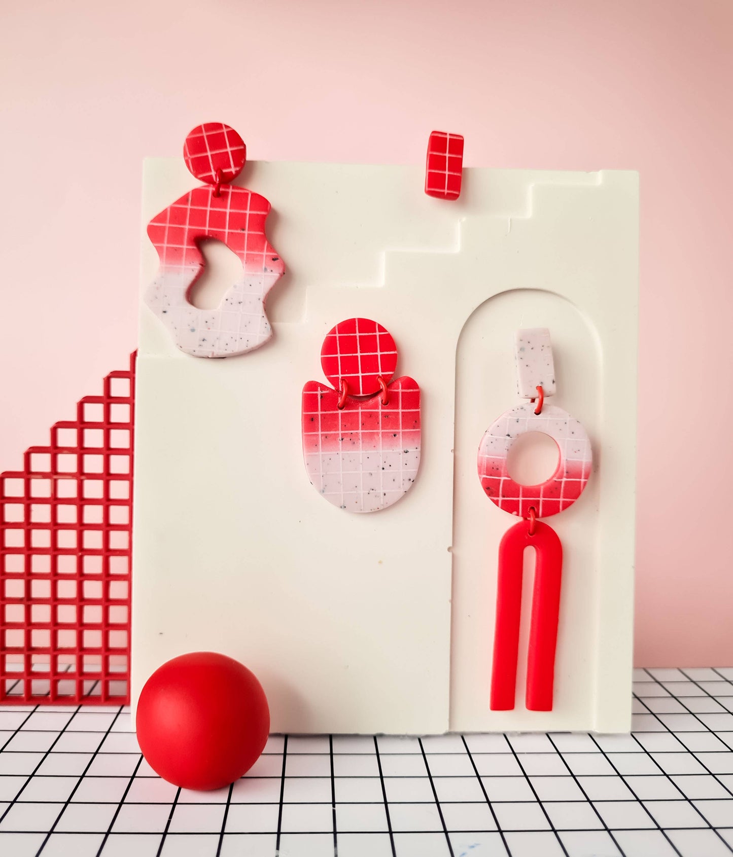 Mono - Handgemaakte rode en roze oorbellen van polymeerklei, 3 stijlen: 1