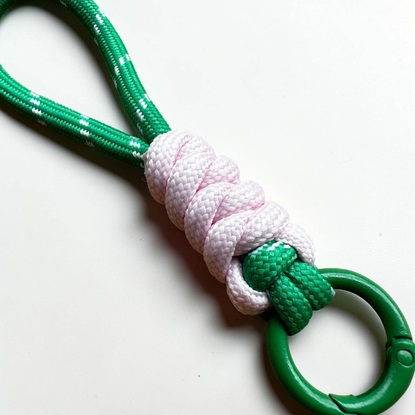 LEY! - Sleutelhanger - groen - wit - roze
