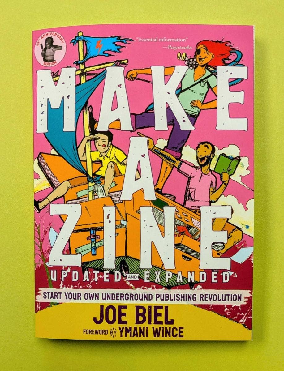 Microcosm Publishing & Distribution - Make a Zine! : Underground Publishing Revolution (5e editie)
